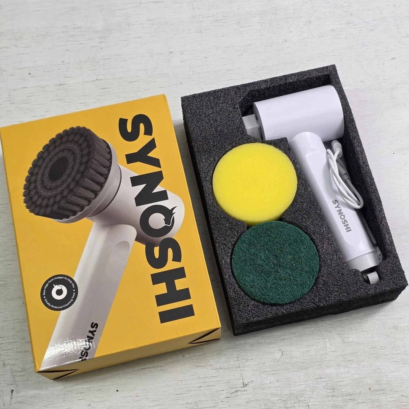 Synoshi Elektrische Reinigungsbürste Power Spin Scrubber 3 Bürstenaufsätze Akku