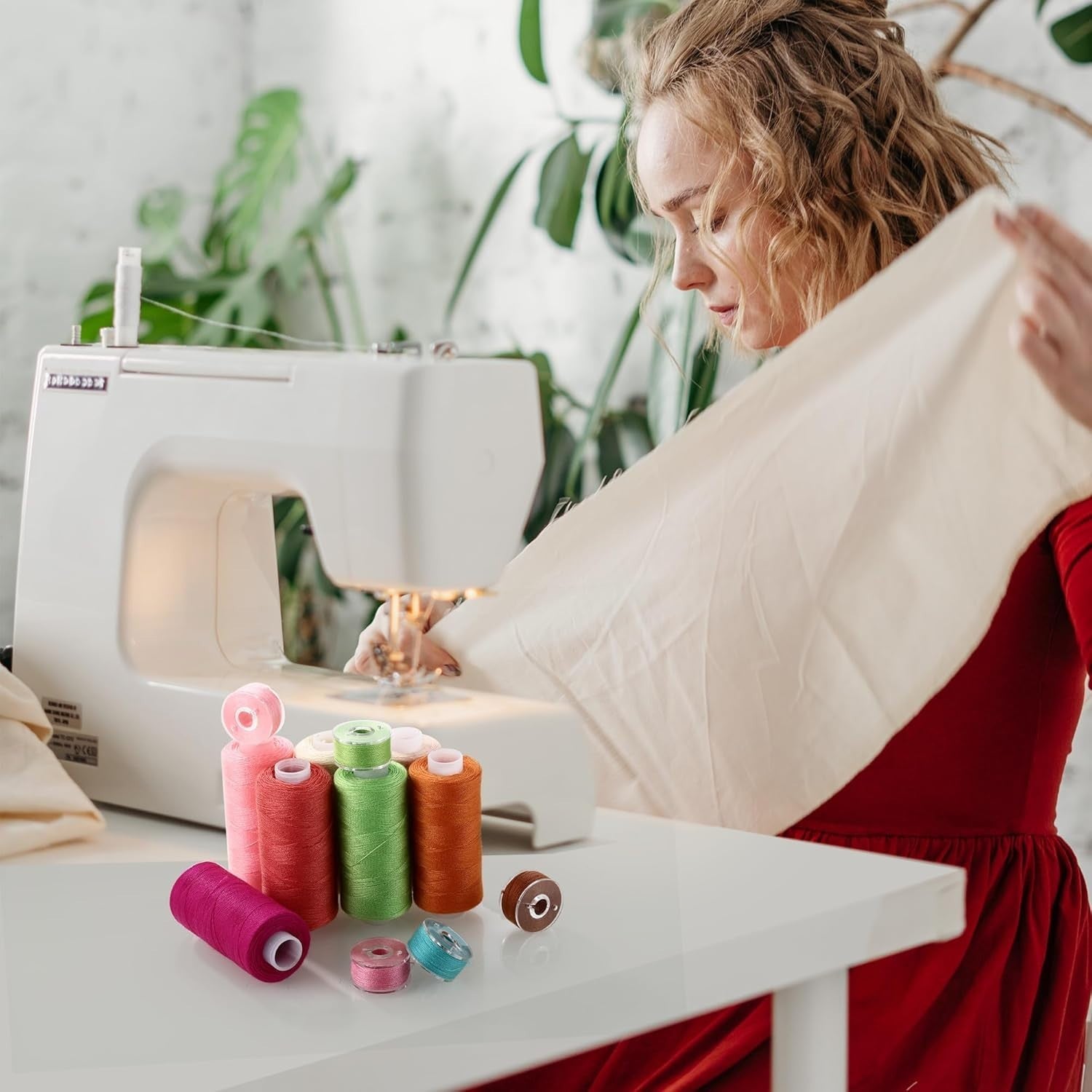 Nähgarn Set 72‑teilig 36 Farben 400 m Polyester Nähgarn für Nähmaschine reißfest