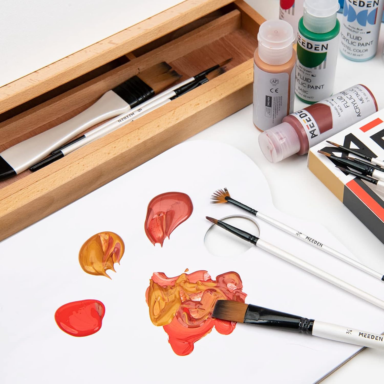 MEEDEN Pinsel Set 12 teilig für Acryl Öl Aquarell Nylon Malpinsel mit Holzgriff
