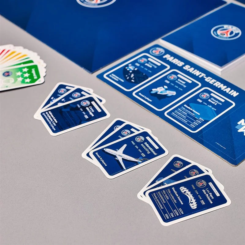 Superclub PSG Manager Kit Erweiterung Fussball Brettspiel Paris Saint-Germain mit Manager-Ordner Notizbuch und Club-Block Englisch Französisch